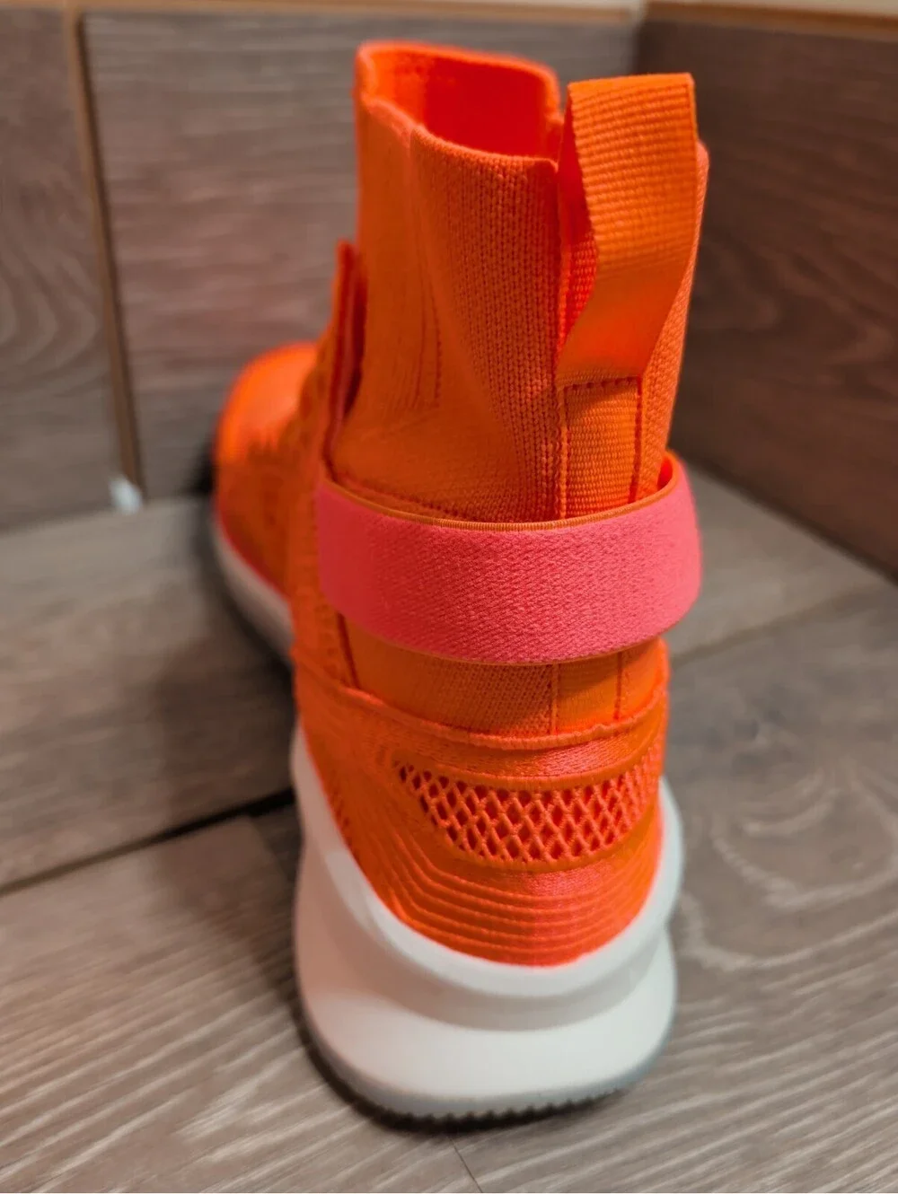 APL product athletic